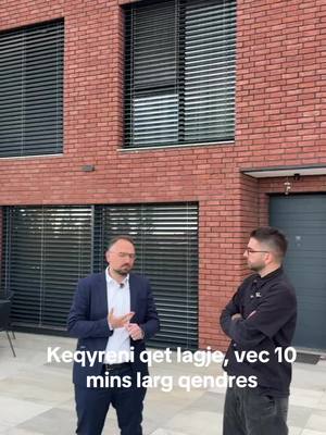 A post by @burimpacolli on TikTok caption: Vargu i Blerte, top lagje vec 10 minuta larg qendres se Prishtines…