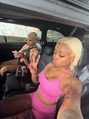 A post by @thequeenleora on TikTok caption: Content day with my Girls ❤️ if you like this @AmandaHair Official  wig click the link in bio to purchase 