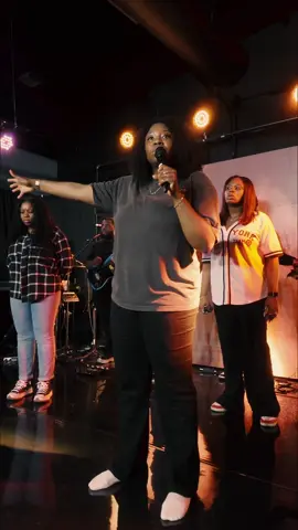A post by @gapworship on TikTok caption: 😭 #fp #gapworship #worship #worshipnight #corporateworship #gospelmusic #gospel #uschristiantiktok #singersoftiktok #christianevents #churchytiktok #gospeltiktokvideos #christian 