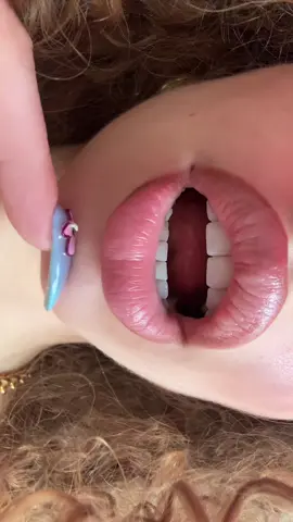 A post by @eliana.kalogeras on TikTok