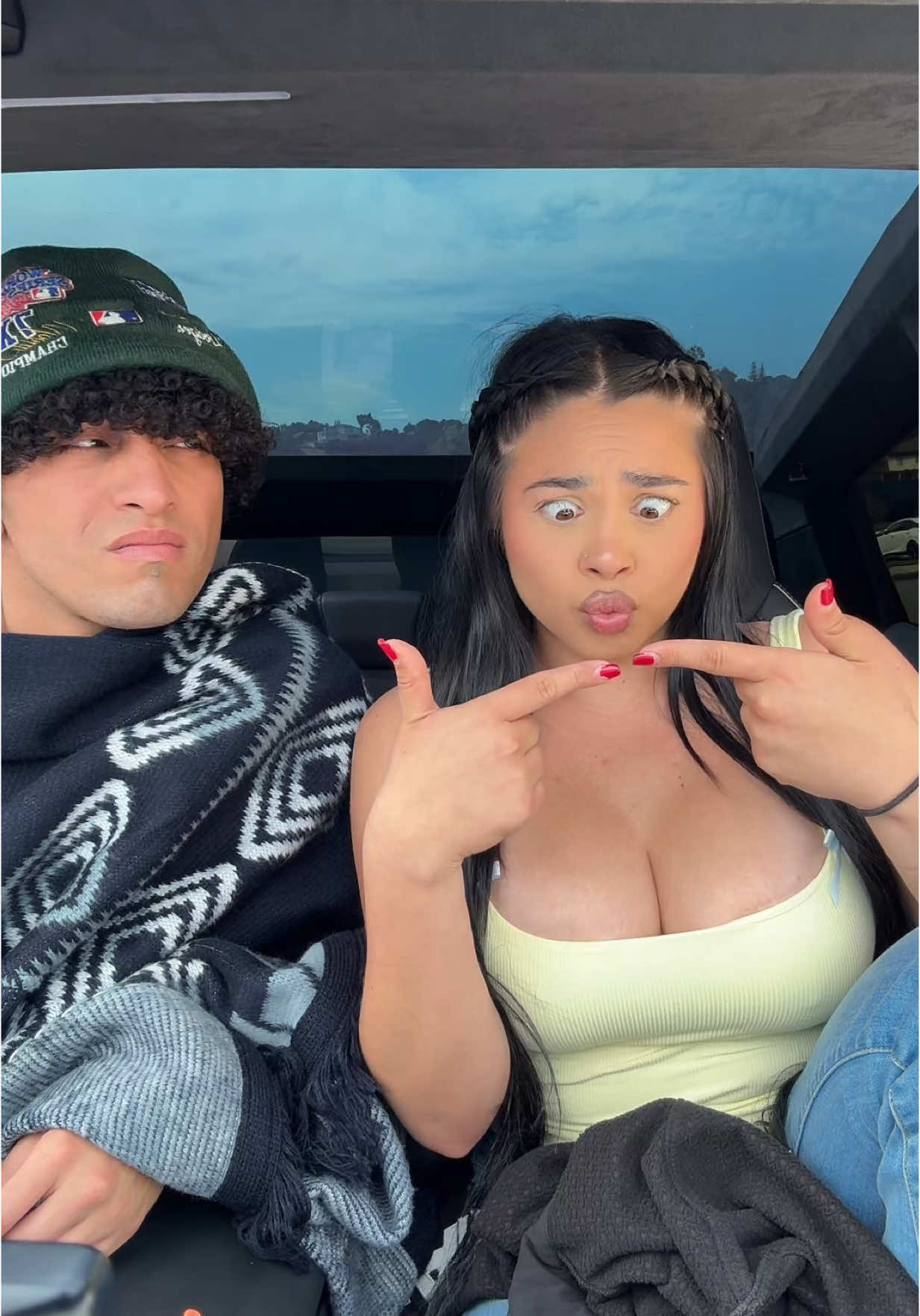 A post by @smsnelxkwlsjxks on TikTok caption: 🤣