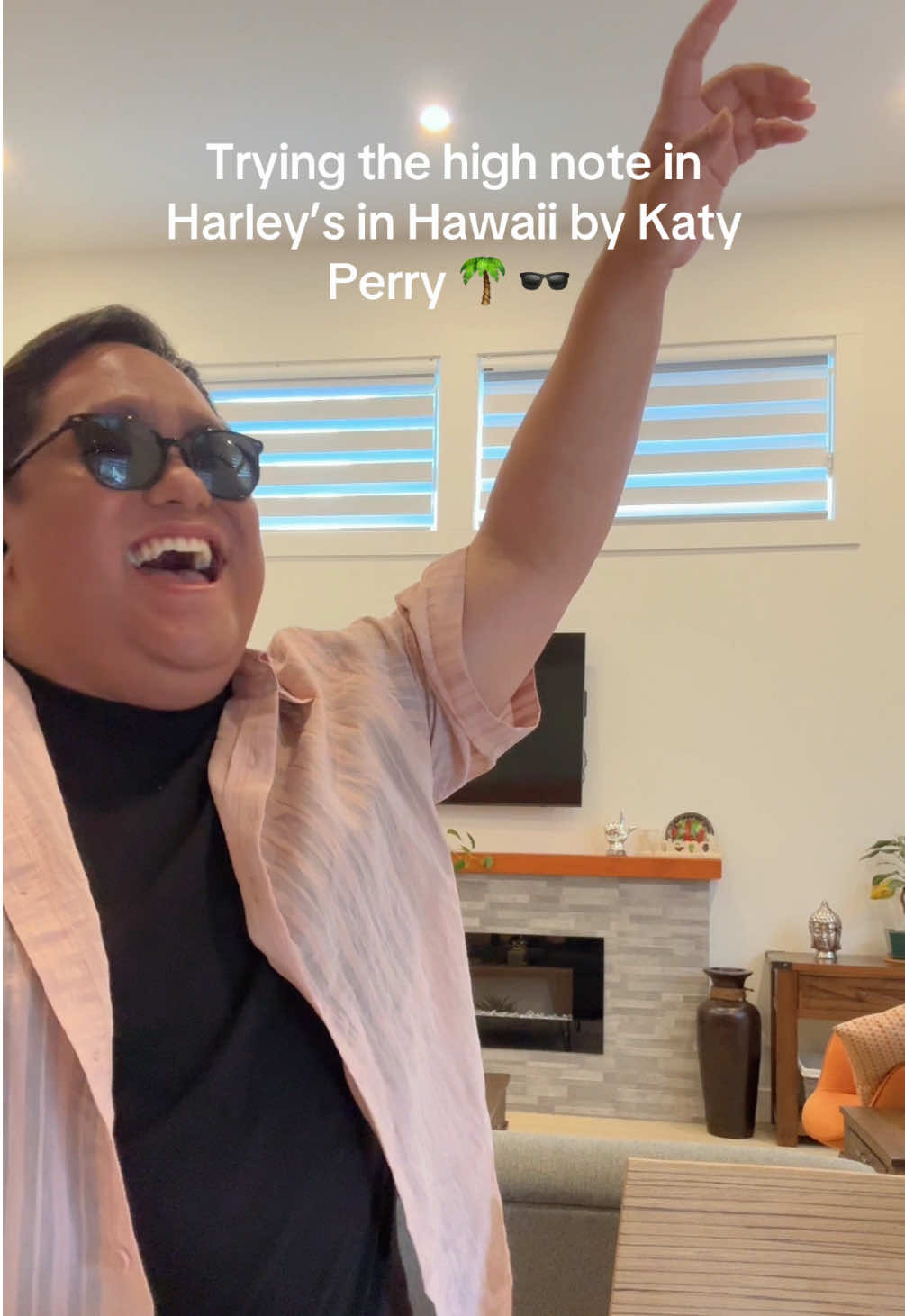 A post by @theraymondsalgado on TikTok caption: I tried my best to hold the note through but… 😭👀🤣  #harleysinhawaii #singingvideo #cover #highnote #katyperry
