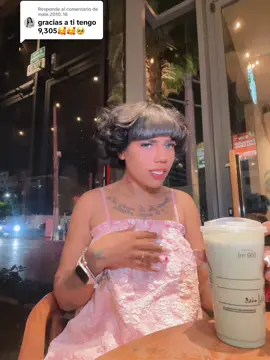 A post by @honey__perez on TikTok caption: Respuesta a @male.2010..18 ahhh está bonita, está bonita🤭🔥🌸🎀 #tiktokk #live #starbucksdrinks 