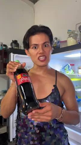 A post by @danielcuervo05 on TikTok caption: Si La Escándala y Renata fueran Kardashian 😂 @El_Torres @Coca-Cola 