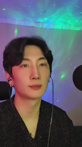 A post by @nobitajunn on TikTok caption: È da un po' che non canto un video, ma è difficile 😌 #fypシ゚viral🖤tiktok #korean  #케미캐스트 #canta #difficile #fypage #forzaitalia 
