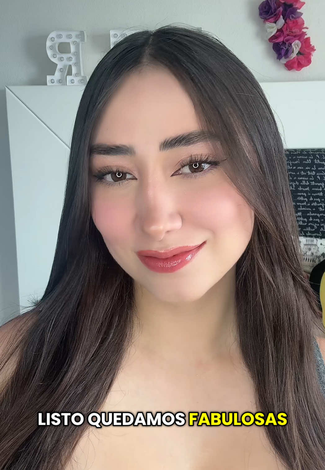 A post by @fervegs on TikTok caption: MI NOVIO NARRA MI MAQUILLAJE JAJAJAJA 😂💄nombre se supo todo 😭