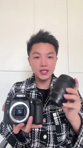 A post by @rc.aseeher on TikTok caption: ຂາຍກ້ອງ ໃນລາຄາທີ່ຖືກທີ່ສຸດ#AseeHer #hmoob #nkaujhmoob #hmongtiktok 