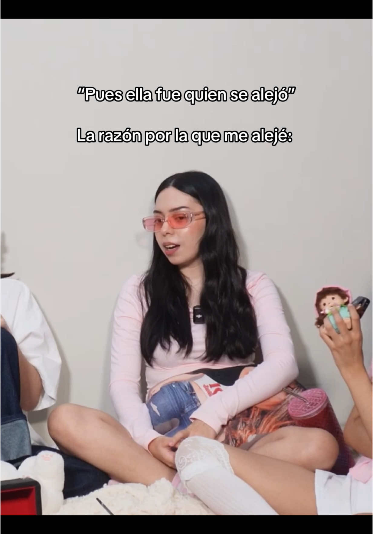 A post by @yamirootz on TikTok caption: Me desahogué mucho en este capítulo jaja🥲 cap: malas amistades @Cuatro Sarcásticas  #fyp #paratiiiiiiiiiiiiiiiiiiiiiiiiiiiiiii #amigas #traicion 