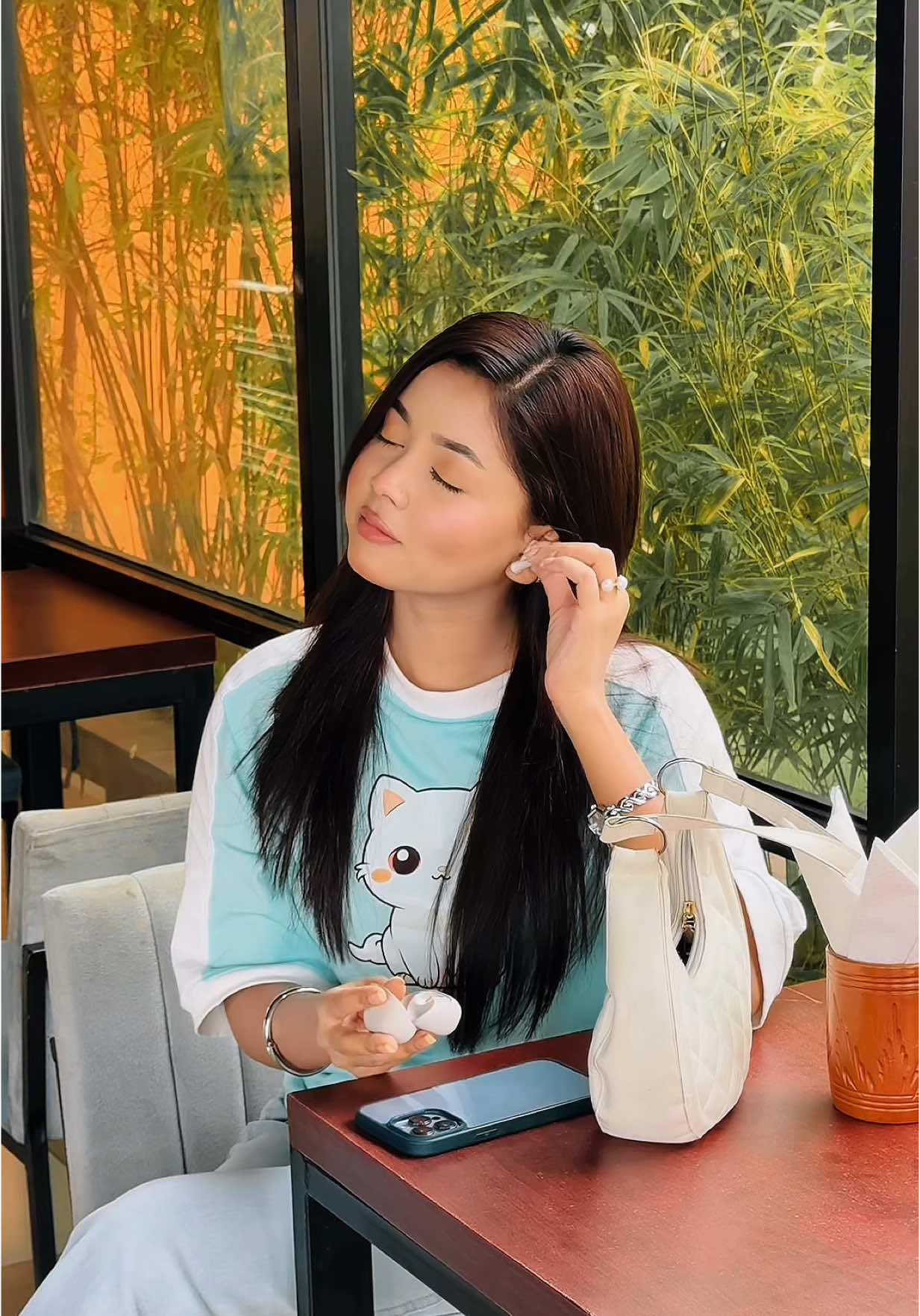 A post by @arohi_mim on TikTok caption: Anc on all noise gone? #arohimim #foryoupage 