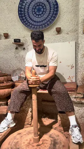 A post by @sterpiancu on TikTok caption: Cu ce semăna?