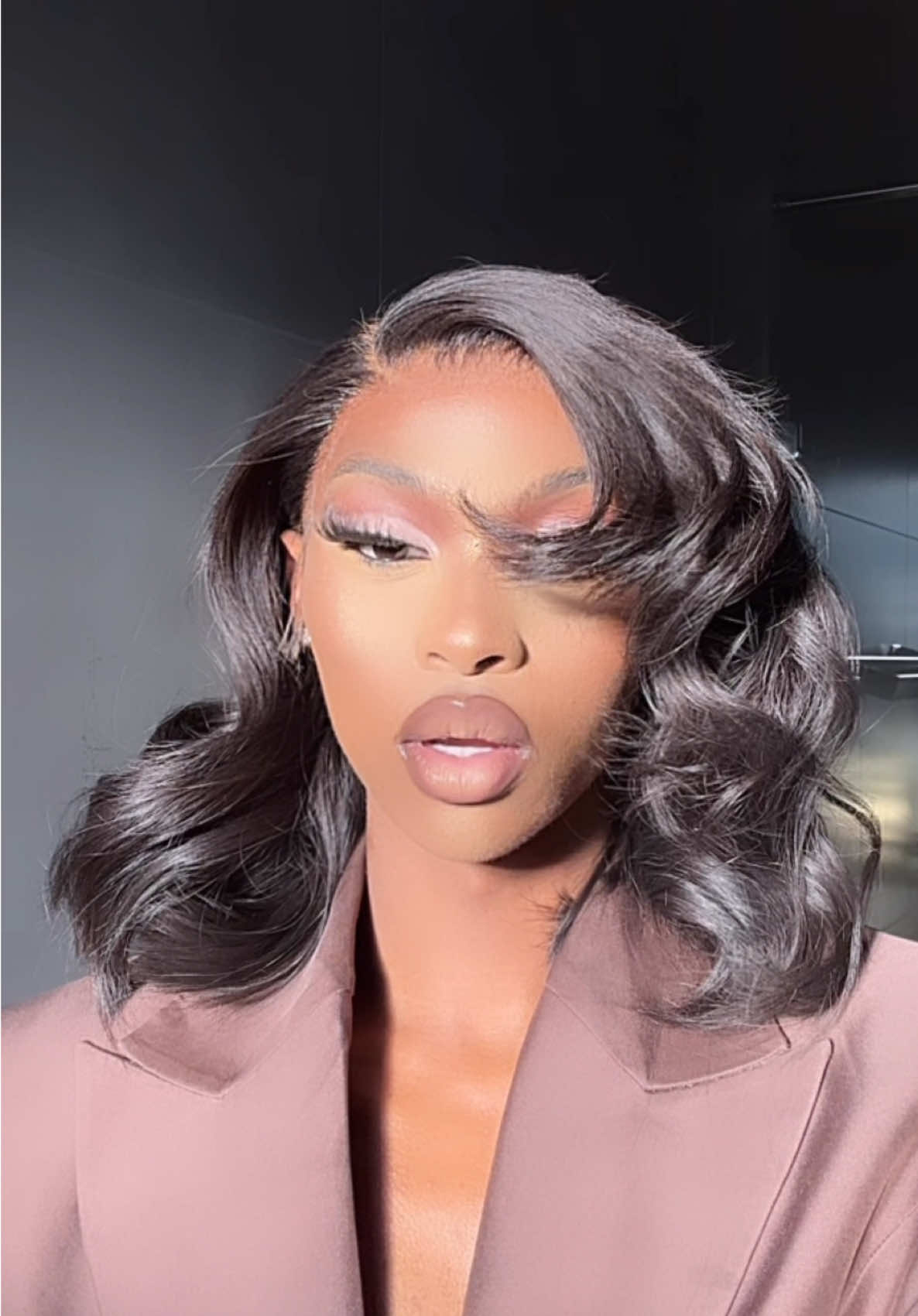 A post by @itskamo_ww on TikTok caption: Idk but I think yes to these curlssss