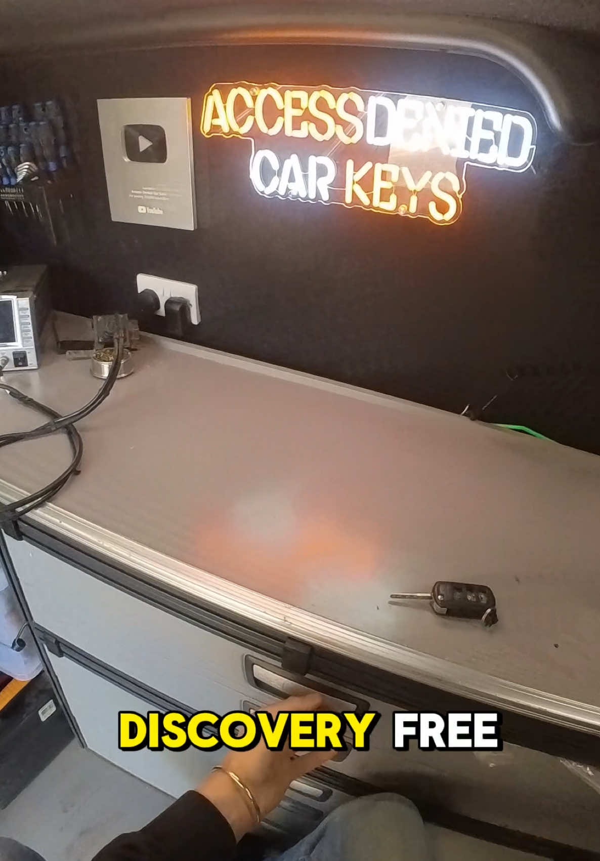A post by @accessdeniedcarkeys on TikTok caption: He could of done that Monthsssss ago…#AlterAcademy #Autolocksmith #Carlocksmith #Keyprogramming 