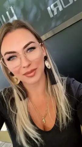A post by @cecilia.siegert on TikTok caption: #CapCut #100kfollowers #trending #viral #fypシ #tiktok #foryou #100k #foryoupage #Cecil🇩🇪🇹🇩 #viralvideotiktok 