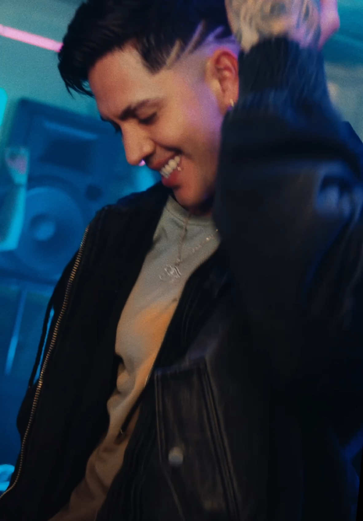 A post by @jdpantoja on TikTok caption: ASÍ O MÁS KOOL! ya pueden conseguir KOOL ✨ La de Fresa y Moras es MI FAV! Disponible en todas las tiendas del país 😏 Recuerden, sólo es  para mayores de 18 años!