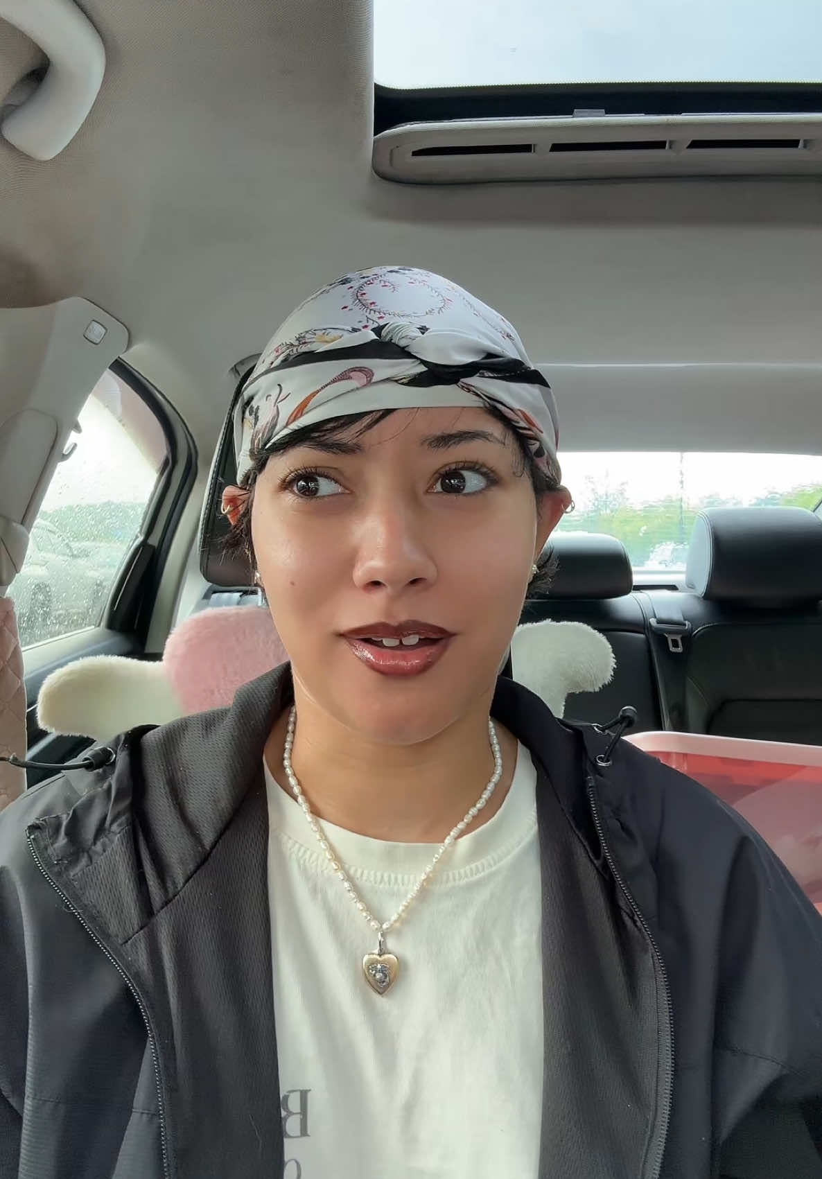 A post by @miah_pie on TikTok caption: My Father is a King btw..so yeah I need that #princesstreatment 😂👑