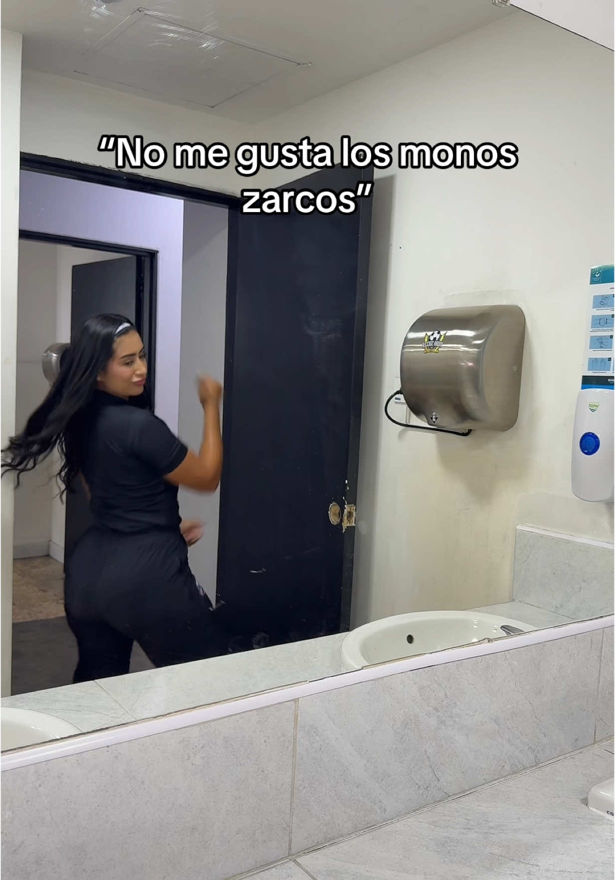 A post by @monicavallejooficiall on TikTok