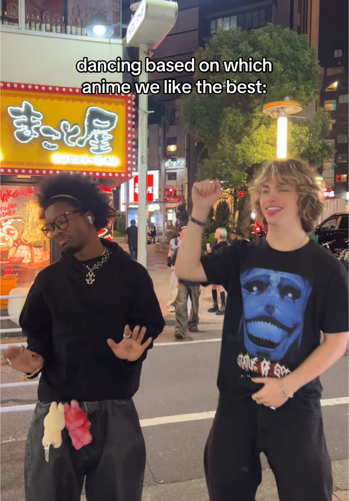 A post by @chaser on TikTok caption: solo leveling so gassss 👅 @d4vd @tokyo_sims @hottopicofficial 
