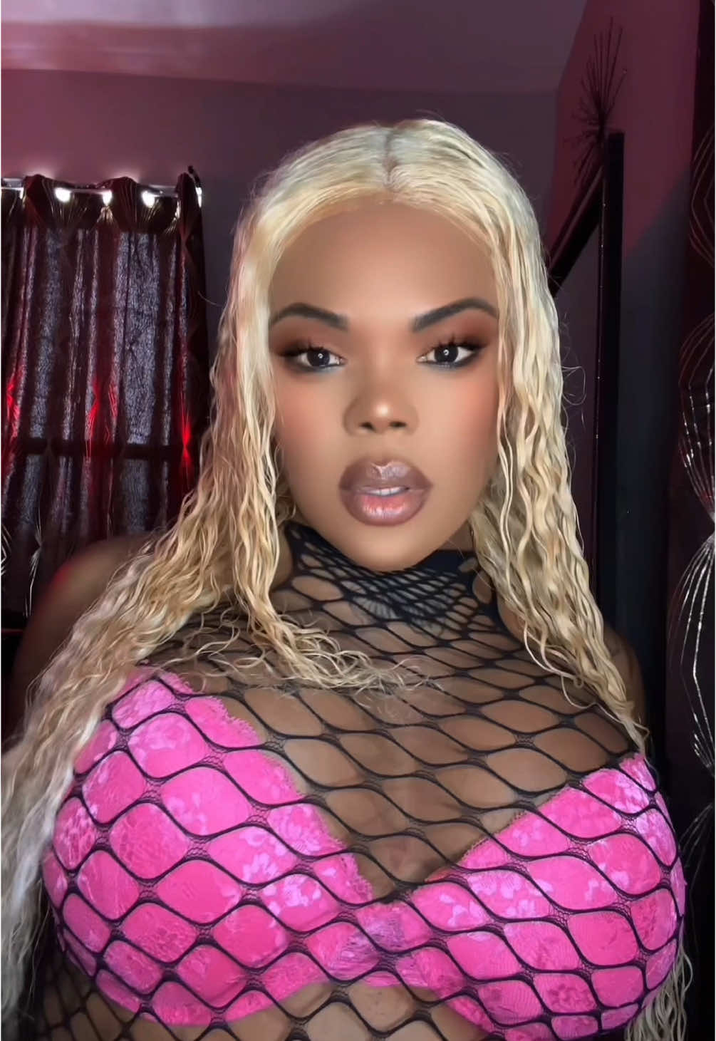 A post by @tommieelee_ on TikTok caption: That’s what your man told me 🥂😩😉💋#prettygirl #confidence #legend #godbless #models #modelo #fypシ #fypシ 