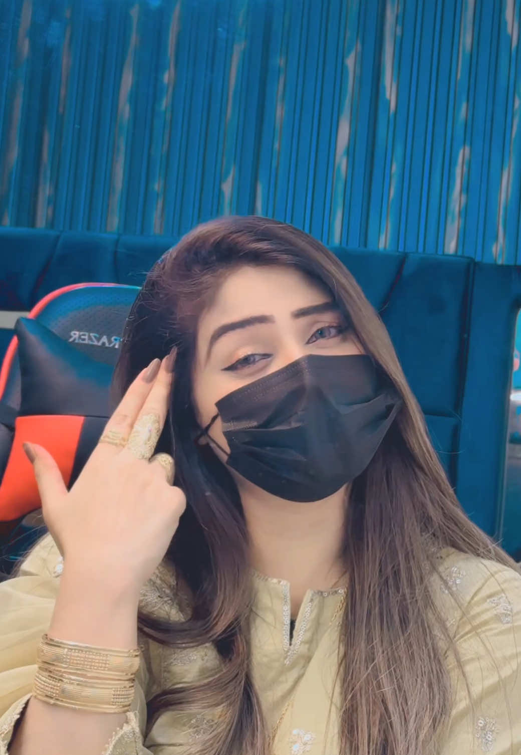 A post by @rabiakhan806 on TikTok caption: Khud ghrz te teez zamana ha 💔🥺😔#rabiakhan806 #foryoupage #foryou #rabiakhan #trending #fyp 