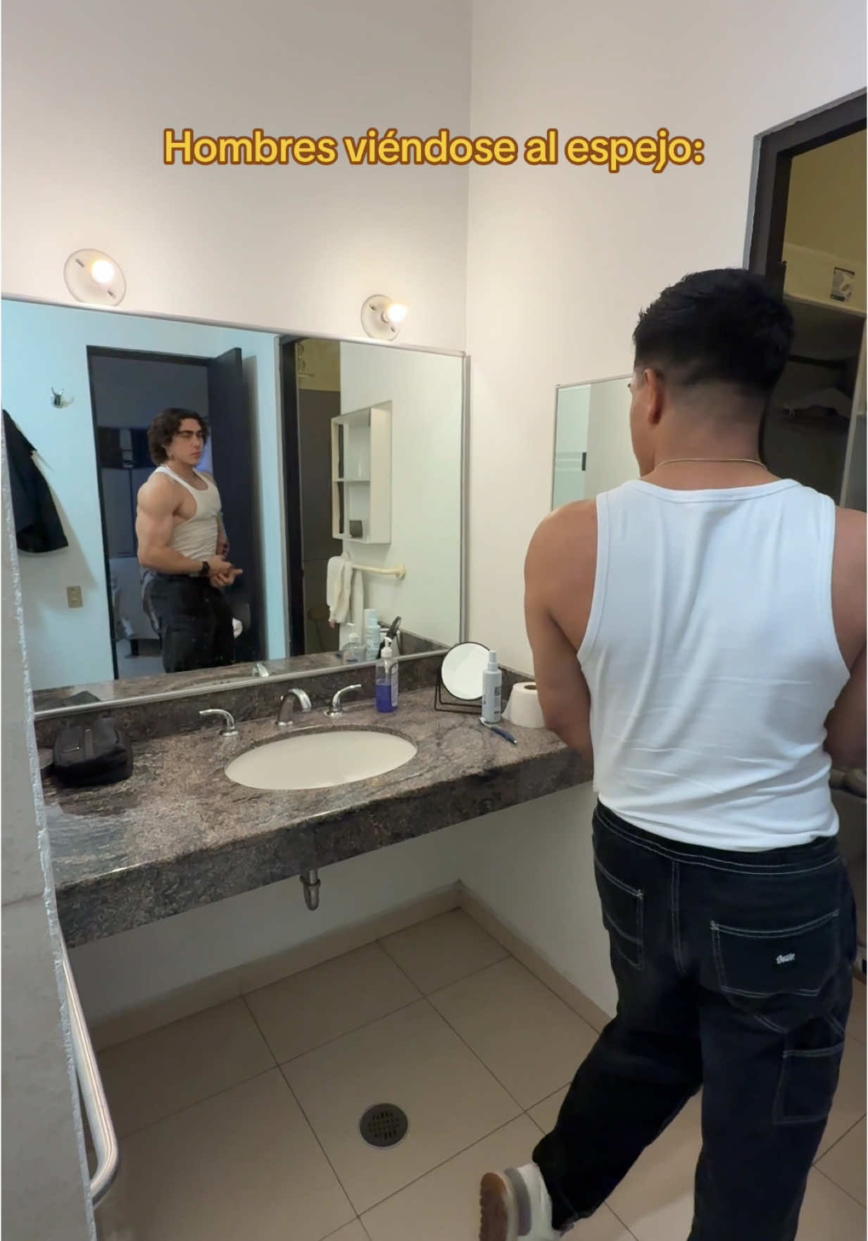 A post by @esen_alva on TikTok caption: Adivinen cual soy xd @Belcast 