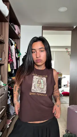 A post by @jimena.jimenezr on TikTok caption: El top más increíble que he thrifteado