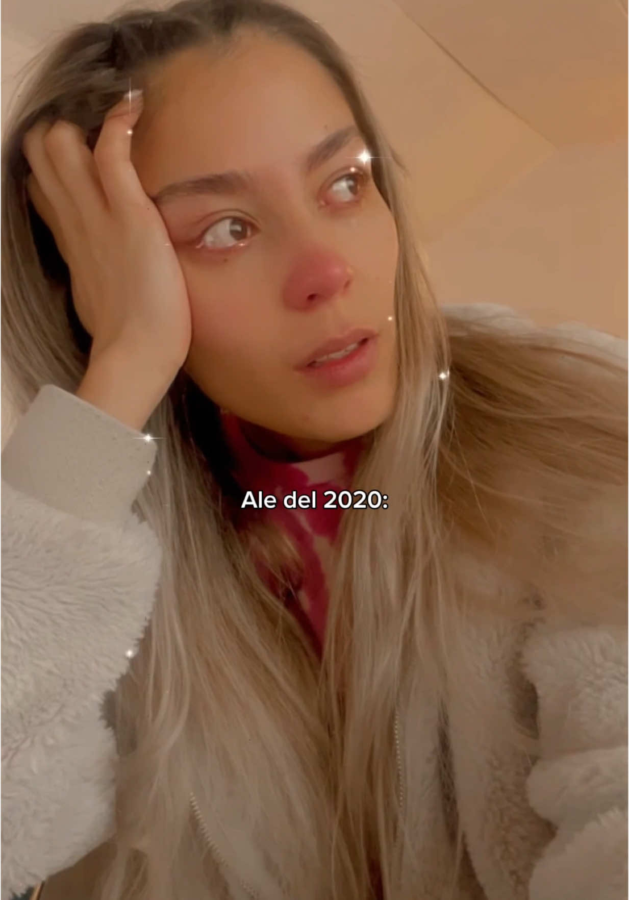 A post by @alebananaa on TikTok caption: Ella me cuidó cuando yo no podía más. Me enseñó a ser mamá… sin olvidarme de mí. Hoy, nos regalamos un respiro con  @acidmantle.co  🤍🤍🤍🤍 #EligeAmarte #AcidMantleProB5