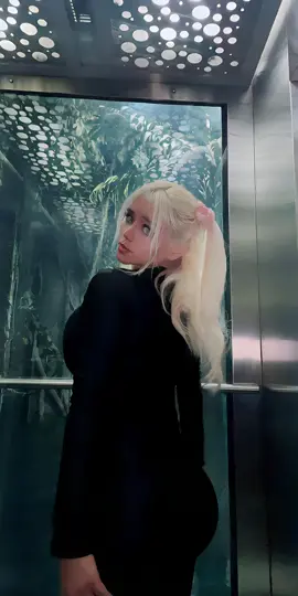 A post by @indiskovar3.0 on TikTok caption: Amé #aimermaid #mermaid #ai 