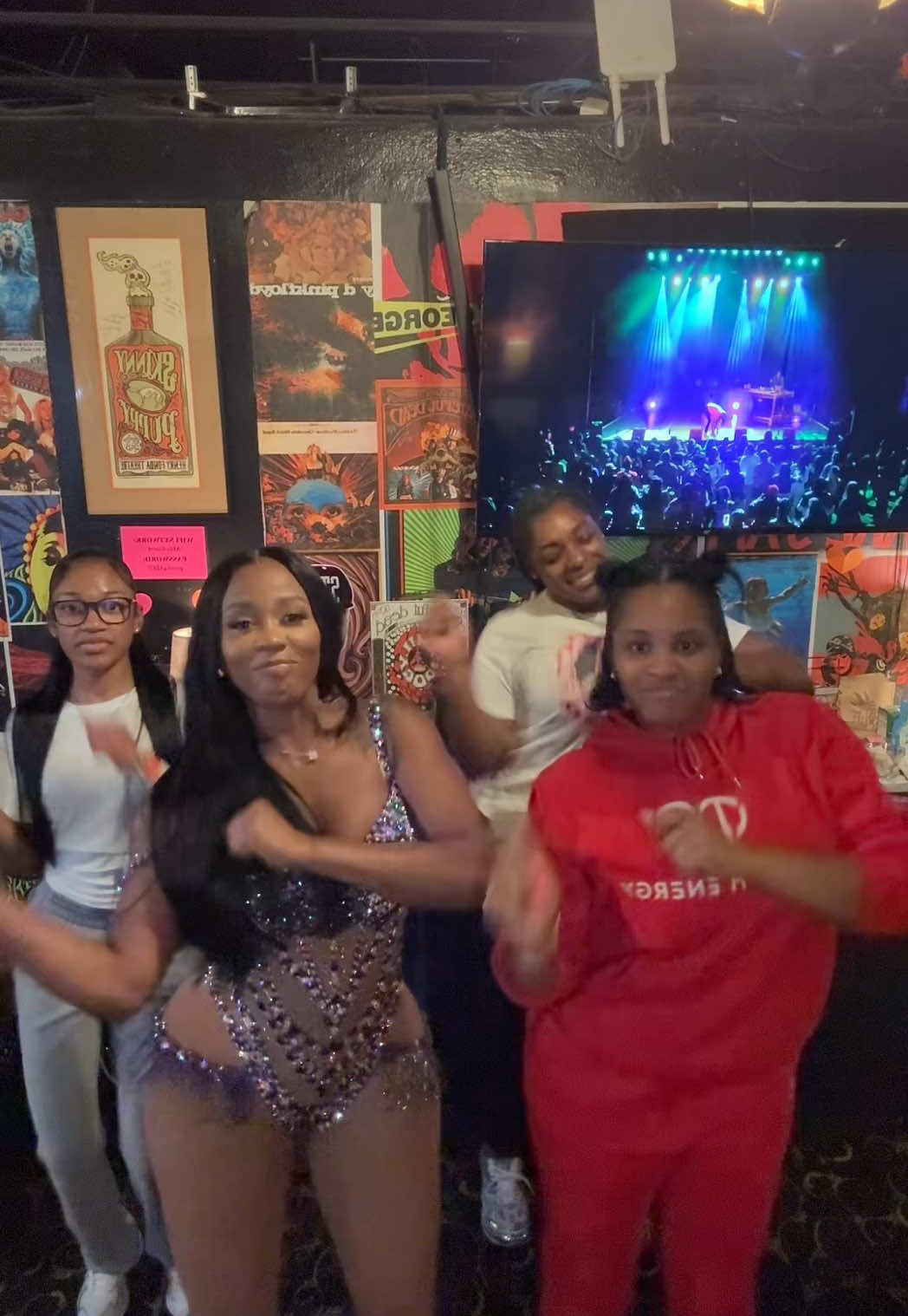A post by @kashdoll on TikTok caption: We fucked them yn’s up @bemycheckmate #walltoowall 