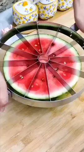A post by @abdouldiacko_ on TikTok caption: #pourtoi #popular #pourmoi 