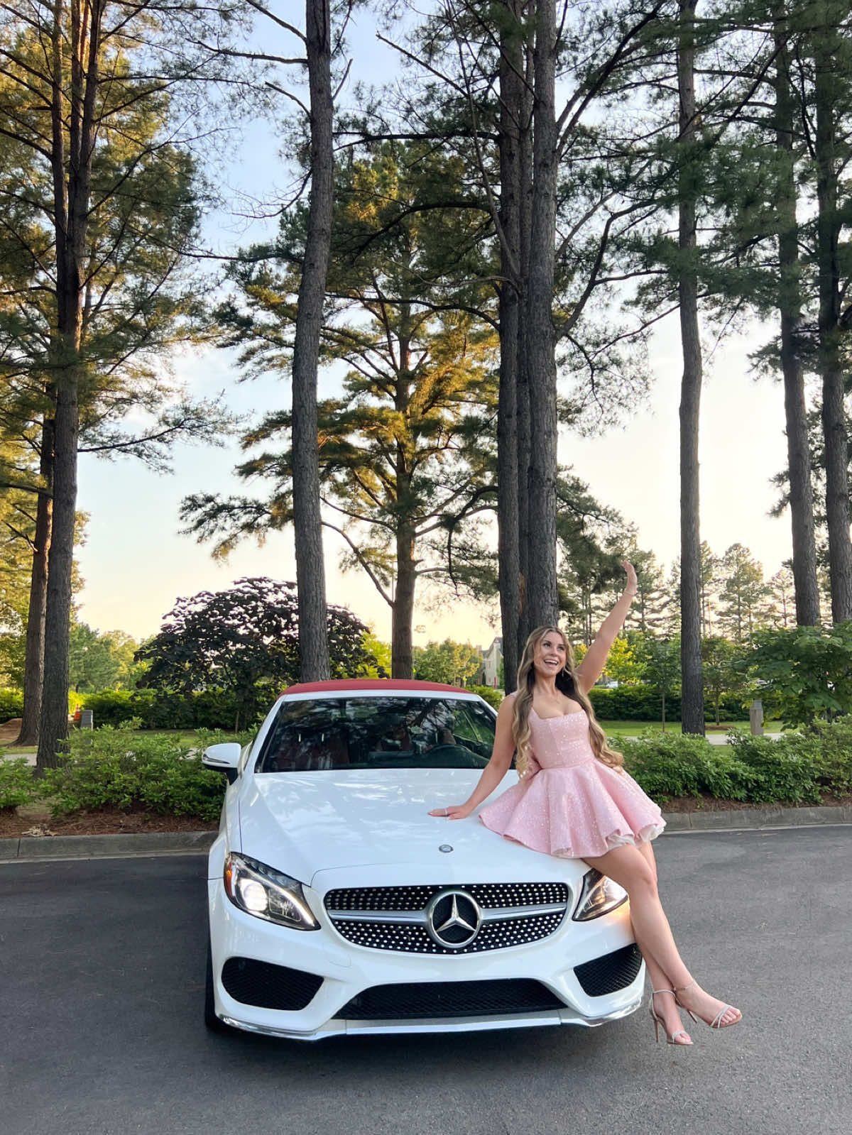 A post by @laurenpolinskey on TikTok caption: Early twenties Lauren would be screaming 🥹 I was so hopeless back then 😭 I was miserable, hated my life, was stressed to the max with my son’s epilepsy and medical stuff, my husband felt like another child, and I lost my mind  I lost myself  I lost Lauren and had no idea who she was anymore  I became suicidal  I wanted a divorce after trying to make it work for so long and still feeling emotionally neglected  I had no job, no income, no car of my own, and I felt like a bird in a cage  I had a moment in March of 2020 where I snapped and knew I had to change because I deserved to be happy  I HAD to change my life and find myself again 😭💕 So I started praying and I started building myself into my own dream woman 🥹 I journaled out and visualized who I wanted to be!  In every area of my life! Wherever joy was missing— I set goals and I removed anything and everyone that didn’t add to my life Anything that drug me down and made me less Lauren went bye bye  Not my son ofc, but luckily he had brain surgery in 2021 and it fixed his daily epilepsy (he was seizing up to 10x a day 🥹) I focused on my needs and my happiness  And slowly, but surely, I found LAUREN again 🥹😭💕🥰✨ And every year since 2020 has just gotten better and better 🥹 More than I ever imagined honestly I have so many moments where I cry, in awe of “this is really my life now” 🥹 I’m so beyond grateful for everything and grateful for everyone that let’s me share my testimony and have any hand in helping you rediscover your own power 🥹🫶🏼💕 Never lose hope, everything could change 🥹✨🤍💕