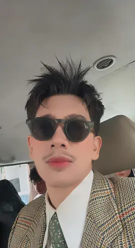 A post by @chalee11 on TikTok caption: รอ 1 วันเต็ม เพื่อคลิป 7 วิ 