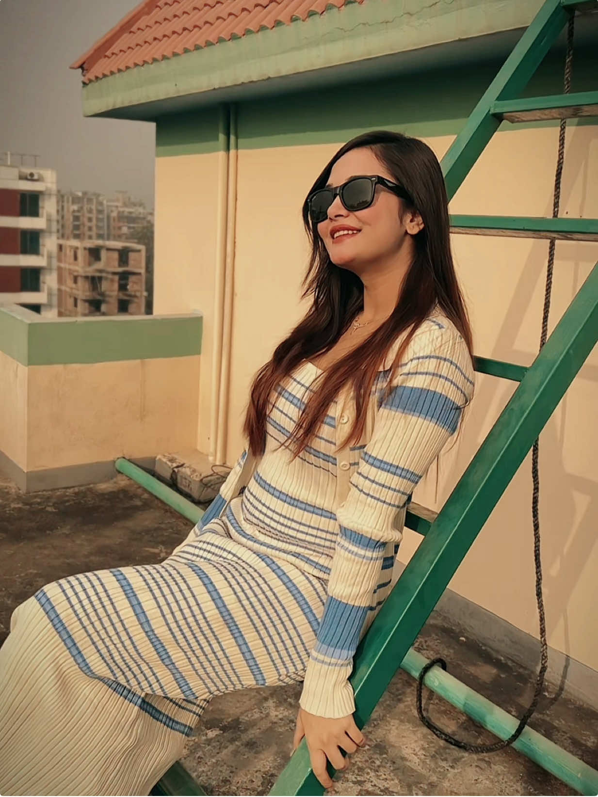 A post by @anamikaoyshe0008 on TikTok caption: তোমরা আমাকে যে ভালোবাসা দিয়েছো, এটা আমি কখনো ভুলবো না আমার খারাপ সময়ে তোমরাই পাশে ছিলে❤️‍🩹 love you my All followers 🥰#anamikaoyshe  