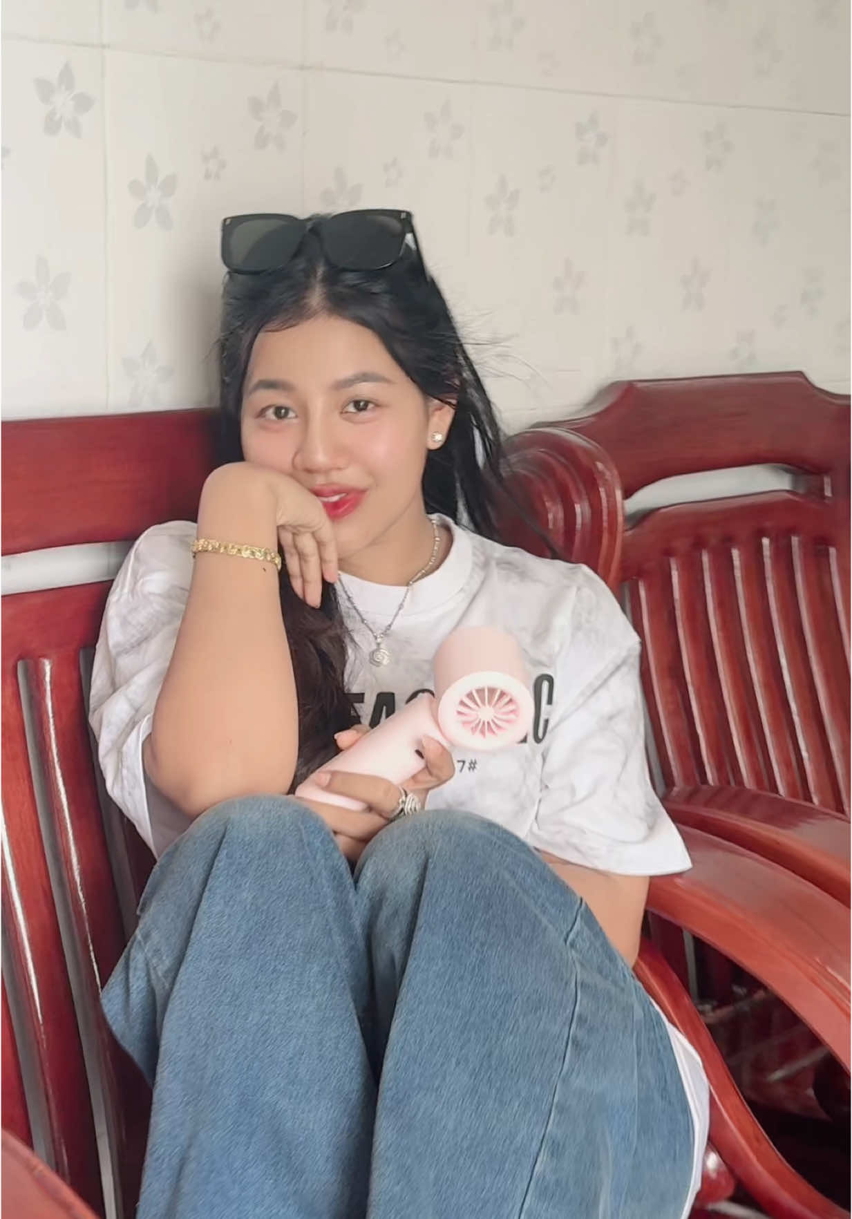 A post by @bomalay551 on TikTok caption: တအိမ်လုံးရဲ့အသဲတုံးလေး#myanmartiktok🇲🇲🇲🇲 #foryoupage❤️❤️ #fyp 