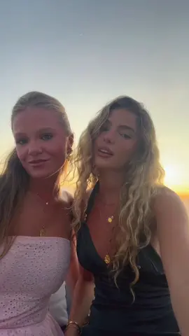 A post by @daisymabes on TikTok caption: 5 months travelling comes to and end in 4 days….
