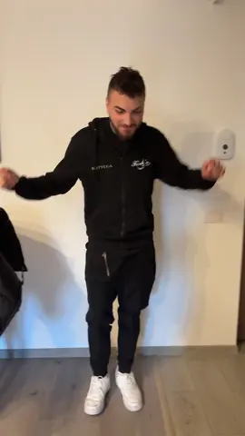 A post by @andruu46 on TikTok caption: @✨TOMMY MCL✨ 