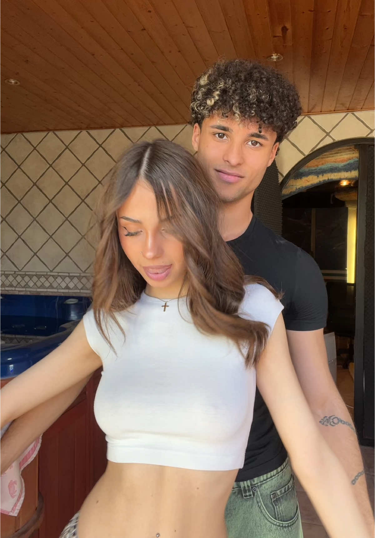 A post by @z4_pucho on TikTok caption: È uscita MIA💕
