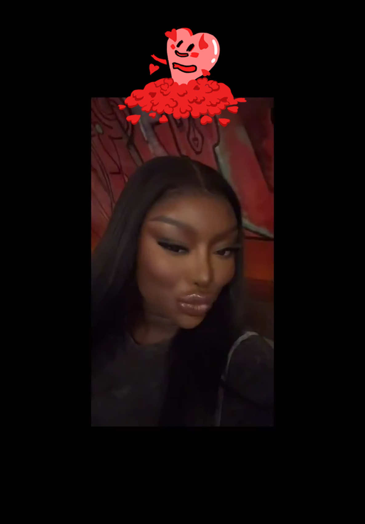 A post by @ on TikTok caption: #ConSantanderConecto Thanks for all your Gifts and appreciation. You guys mean the world to me.#tiktoklive #livehighlights 