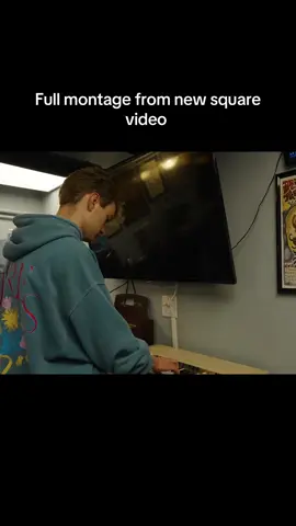 A post by @tommyinnit on TikTok caption: full video out now on my YouTube 