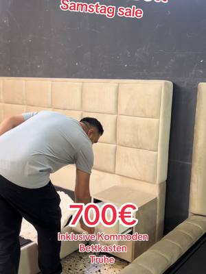 A post by @deko_moebel_kronleuchter on TikTok caption: #orientalpalaceofficial♥️ #chestercouch #muschelbett #orientalpalaceessen♥️ #höchstequalität #baklavabett #megasale #muschelcouch #edelstahl #möbeldekor #bettkasten  
