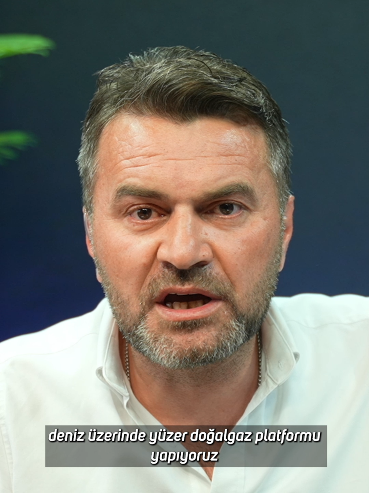 A post by @abdurrahmanuzunn on TikTok caption: Denizin üstünde doğalgaz üssü: Vizyon, irade, liderlik! #osmangazi #doğalgaz