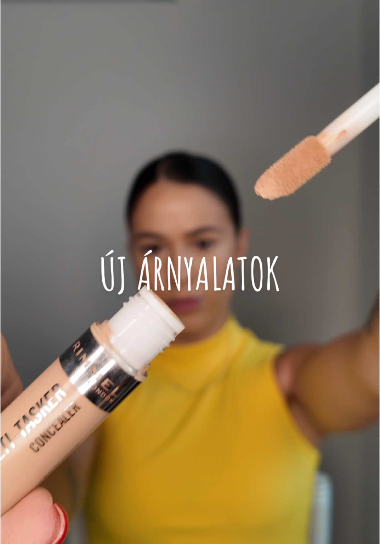 A post by @retegi_ticia on TikTok caption: #reklám - Annyira vártam, hogy több árnyalat is elérhető legyen ezekből a @rimmellondon korrektorokból…😍 Ezer éve használom már, és nem véletlen… Magas fedése van, nem ül be a ráncaimba, sokoldalúan kihasználható és mivel csak kevés kell belőle, nagyon sokáig elég! 🥰 Most már összesen 12 árnyalatban elérhető, így fixen mindenki megtalálja a színét!😘🫶🏽 Ne felejtsétek el, hogy 2025. május 1. és 31. között a @dm_magyarorszag 20x-os pontokat ad a dekorkozmetikai termékre, amely egyszeri alkalommal használható fel a dm üzletekben vagy a dm Online Shopban leadott rendelés alkalmával. 💄   #dmmagyarorszag  #rimmellondon 