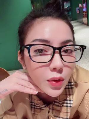 A post by @longmanin on TikTok caption: ចែងចាំង🤩