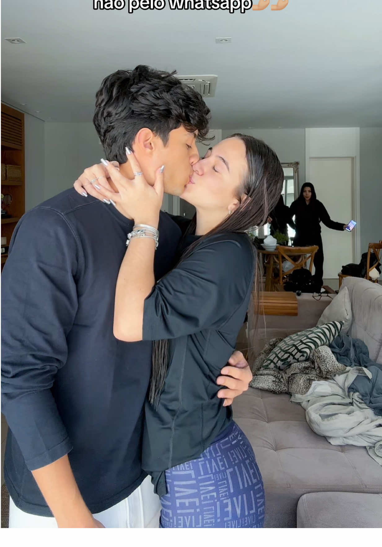 A post by @juliapimentelreal on TikTok caption: #showmelove 