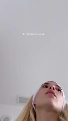 A post by @elenarose on TikTok caption: A veces si.