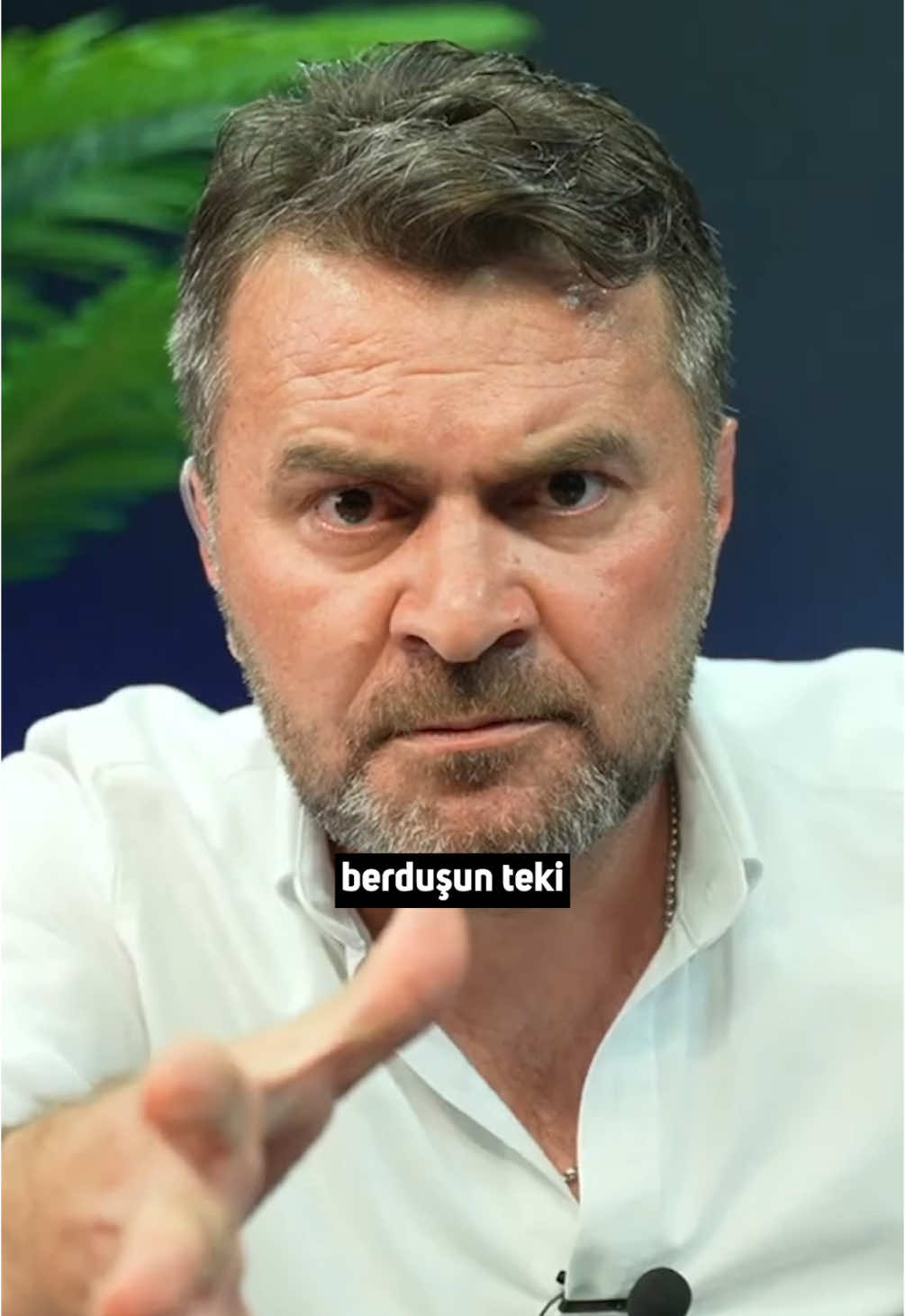 A post by @abdurrahmanuzunn on TikTok caption: Sen Kimsin Lan Necip Fazıl’a Laf Ediyorsun!  #tanjuözcan #necipfazılkısakürek 