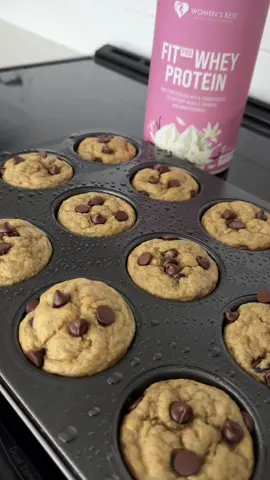 A post by @avbfit on TikTok caption: PROTEIN BANANA MUFFINS 🍫🍌🙂‍↔️ @Women‘s Best  heres your reminder that you can eat the foods you love without compromising your progress they key is learning how to eat the foods your body needs in combination with the foods you love leaving you all with possibly the best protein dessert recipe you will see all year.. MAKE SURE you save this one for later you are seriously missing out if you dont 👀 3 bananas ripe 2 eggs 170g or 3/4 cup vanilla greek yogurt 74g or 1/4 cup sugar free maple syrup 1 tsp vanilla extract 160g or 2 cups of oats blended 1 scoop womensbest vanilla protein 2 tsp baking powder 1 tsp baking soda dash of cinnamon 40g of chocolate chips bake at 350 for 15-16 minutes and enjoy 🤍 #highprotein #highproteinrecipes #highproteindessert #highproteinmuffins #bananamuffin