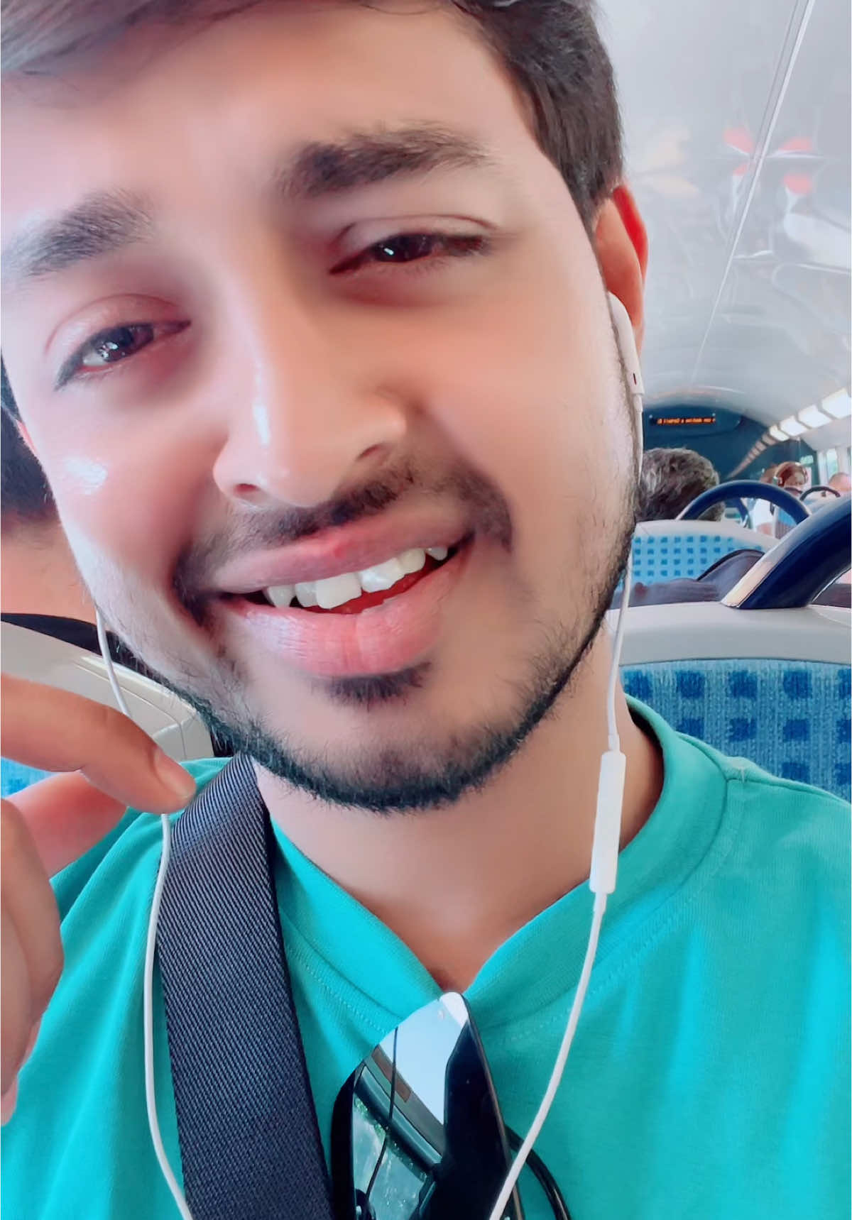 A post by @tush_blue on TikTok caption: বান্ধবীকে বনবাসে দিতে যাওয়ার সময়😆😢#fyp #foryou #foryoupage #song #tiktok #equipebd #parisiensam #pourtoi #trending #trend #viral #viralvideo #trendingvideo #goviral #bdofficialtiktok #bollywood #Love #sad @TikTok @TikTok France @TikTok Bangladesh #tiktokqatar 