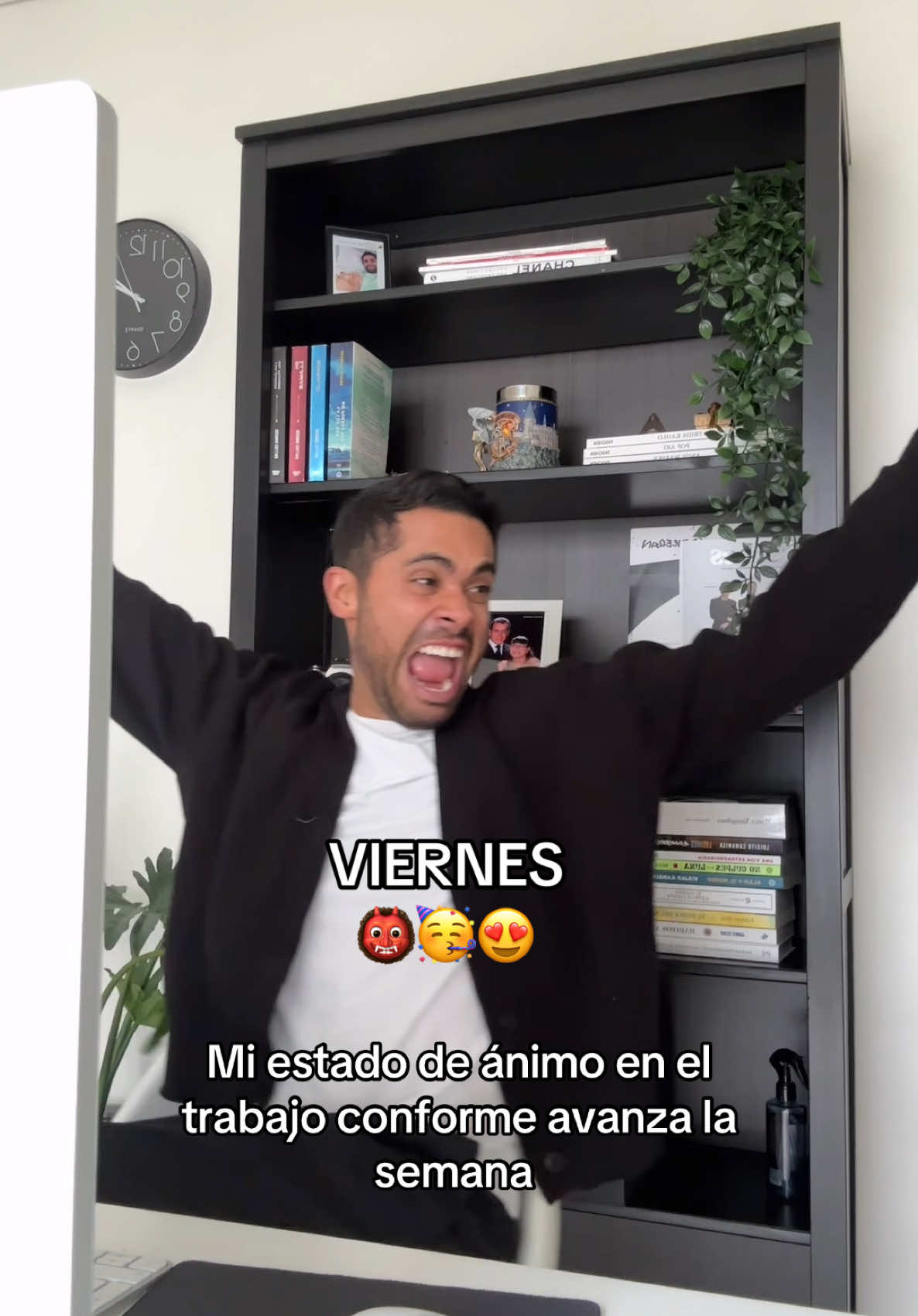 A post by @danivallem on TikTok caption: Ya es Viernes por fin 😍😍😍