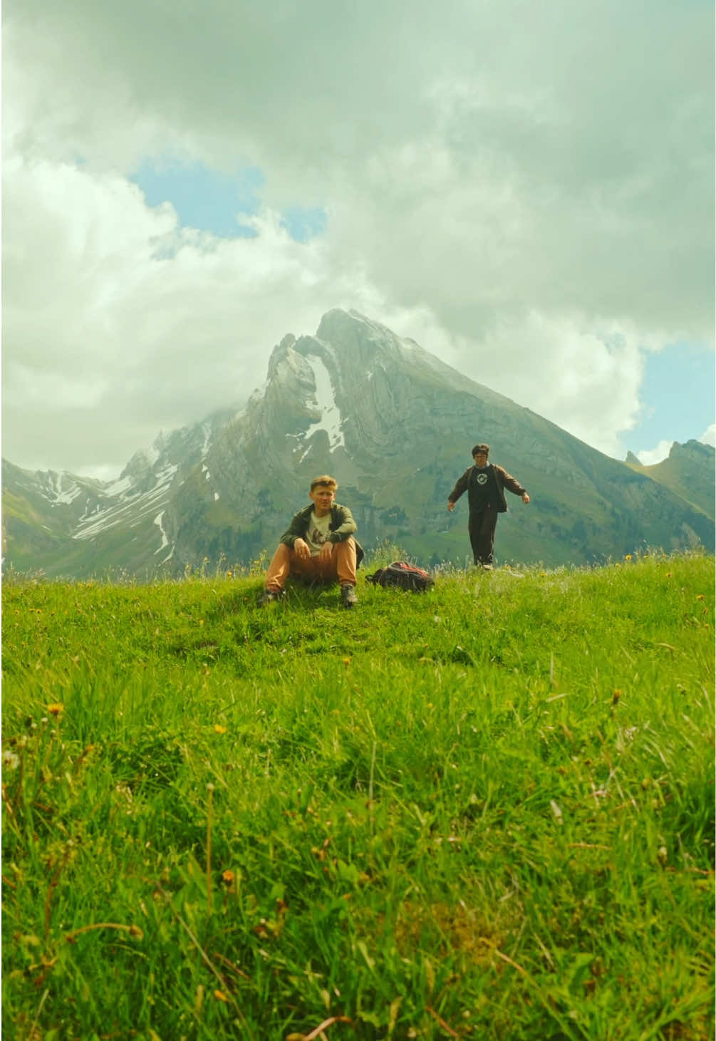 A post by @jondrafilms on TikTok caption: 11:30am Gräppelensee 