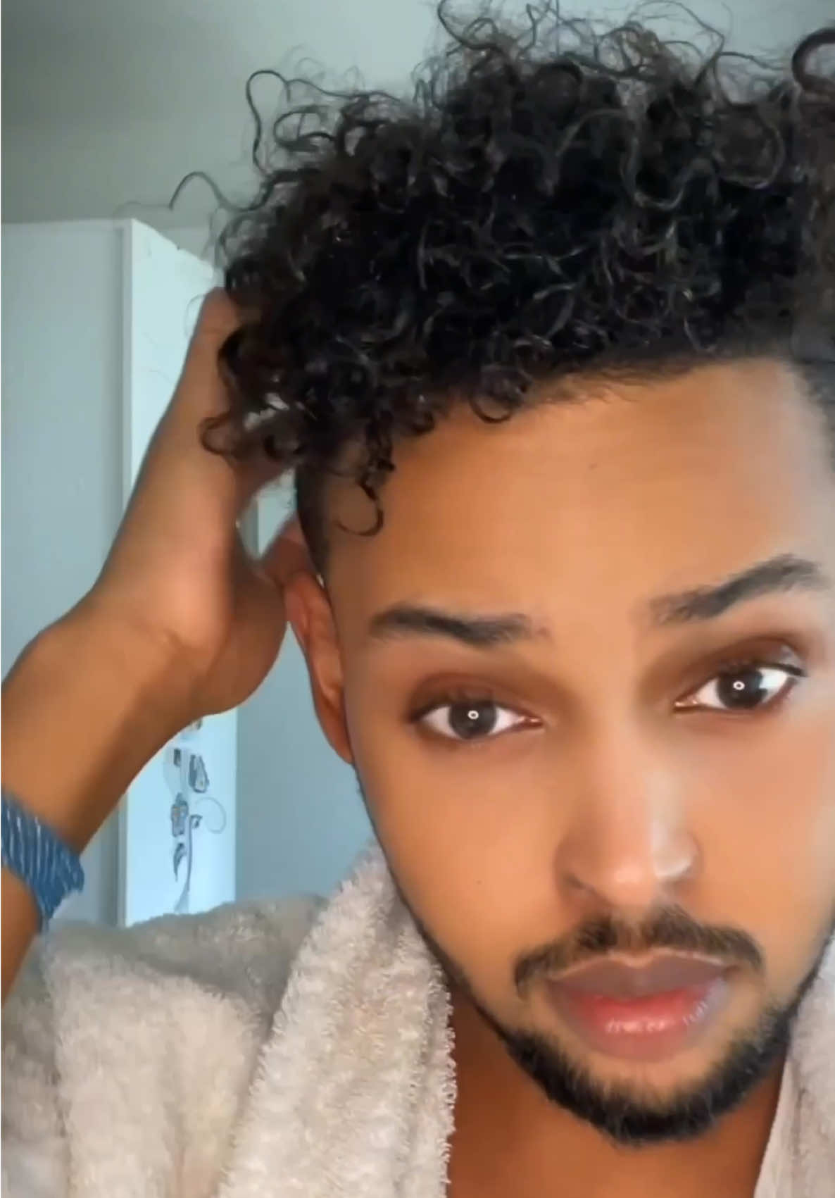 A post by @ridka_cade__ on TikTok caption: Dammm 😂